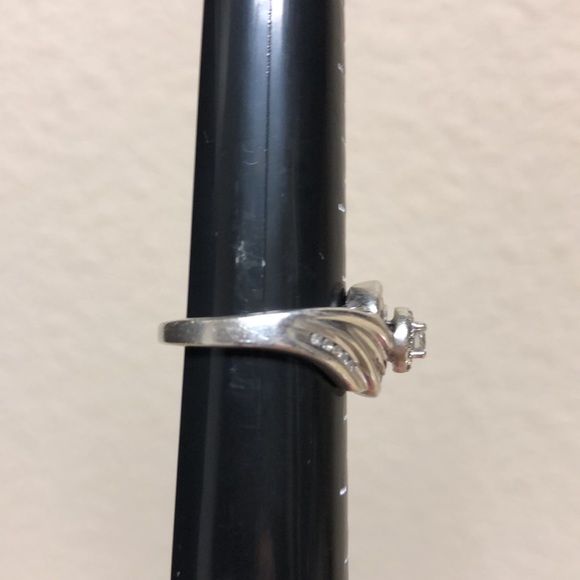 Diamond Ring - Picture 5 of 6